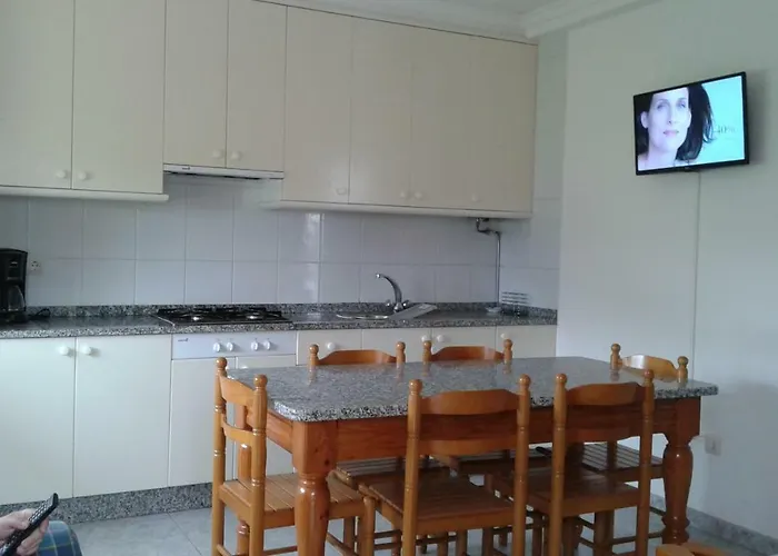 Novas Foxos Bajo Daire *